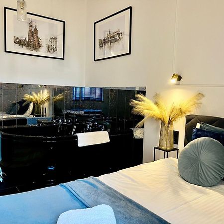 Krakow Old Town Apartment Jacuzzi - Wymeldowanie Do 13 外观 照片